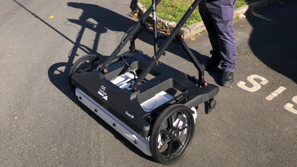 Mastering Accuracy with Surveying Equipment 
