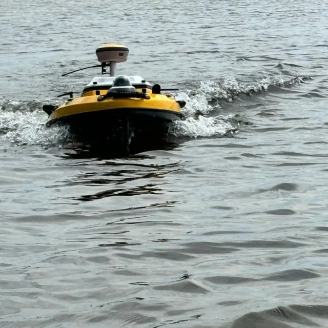 Take your hydrographic surveys further with our unmanned survey vessel – built for precision on water. From narrow rivers in rural Mayo or Dublin, this system captures high-resolution bathymetric data even in the most hard-to-reach locations. 

💧 Operate safely from the shore with real-time visuals and data capture. 
 🚤 Lightweight, portable, and easy to deploy—perfect for inland waterways and shallow bodies of water. 
 📅 Book your free on-water demo in Dublin or Cork and see the boat in action. 

📩 info@sisirl.com 

https://sisirl.com/survey-equipment-product/ve115-usv-solution/ 

#HydroSurvey #UnmannedVessel #CivilEngineering #SIS